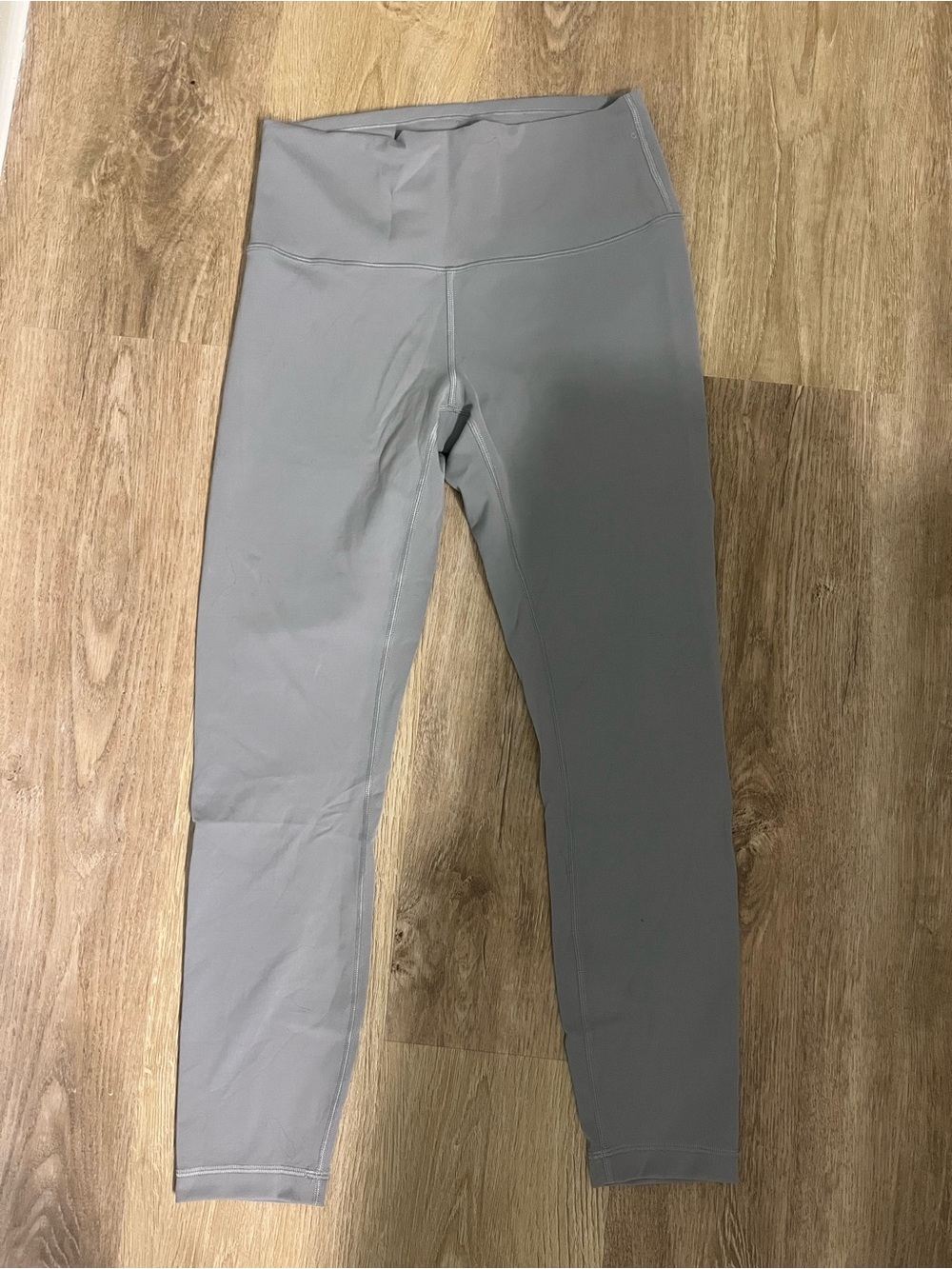 Women’s grey lululemon leggings